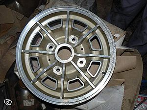 Jante-alu-dunlop-neuve.jpg